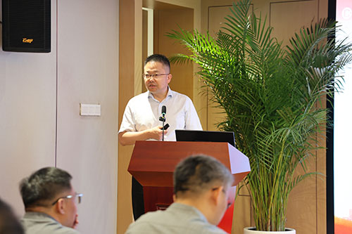 創力集團召開2025上半年度經營分析會(圖3) 創力集團召開2025上半年度經營分析會(圖3)